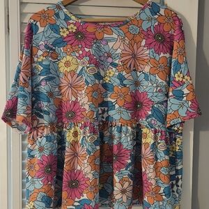 NWOT Haptics Floral Top size large NWOT